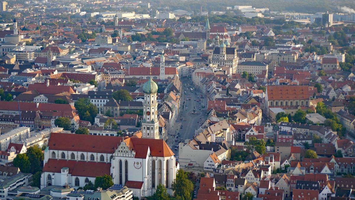 Stadt Augsburg von oben - Suchmaschinenoptimierung Agentur und Webdesign